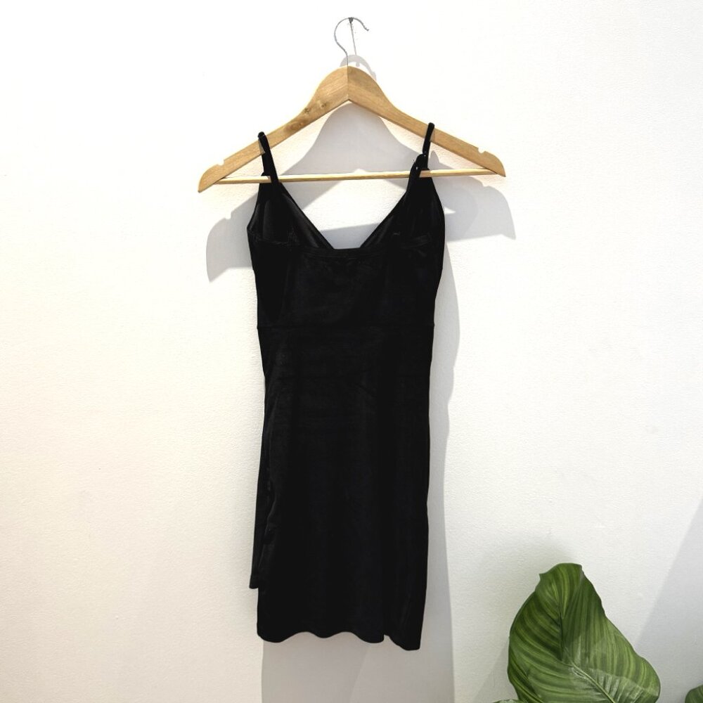 Black Velvet V-Neck Mini Dress – Unbranded – XS